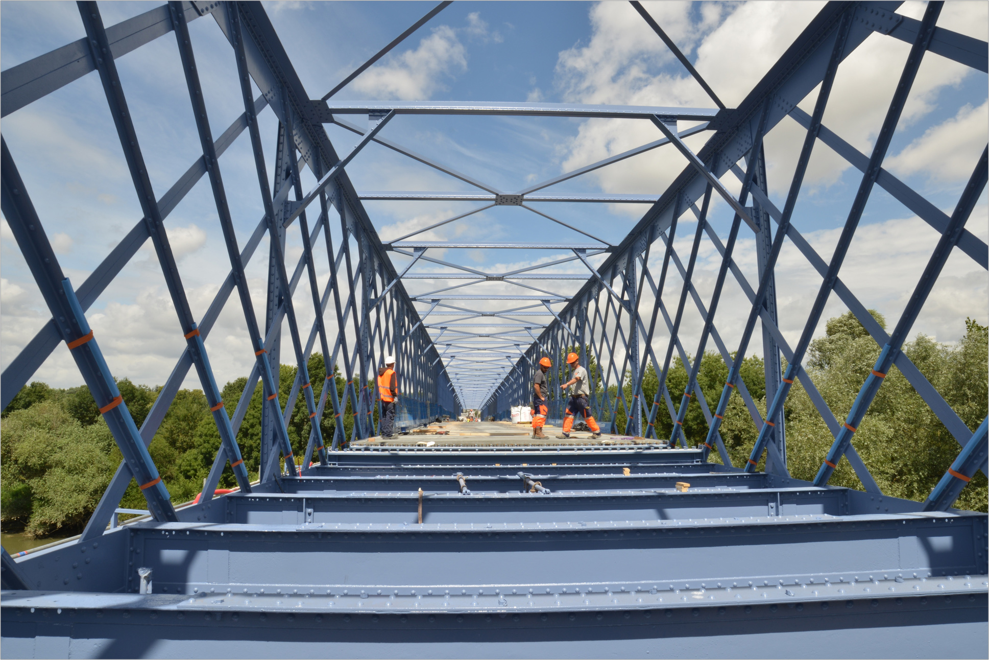 Bridge UHPFRC