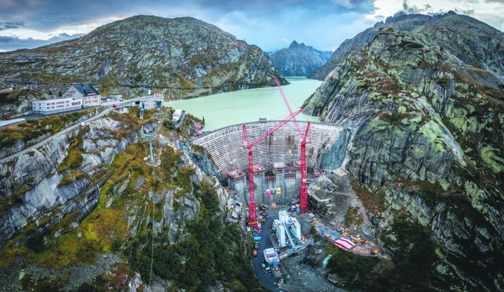 Vicat construction site for the Spitallamm dam on Lake Grimsel