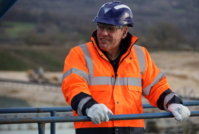 Collaborateur du Groupe sur notre site de Saint-Jean-le-Vieux