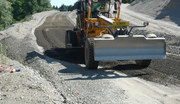 Roller-compacted concrete for safe roads